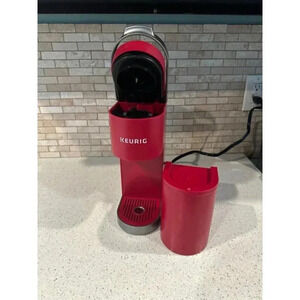 Keurig K-Mini Plus Coffee Maker with holder